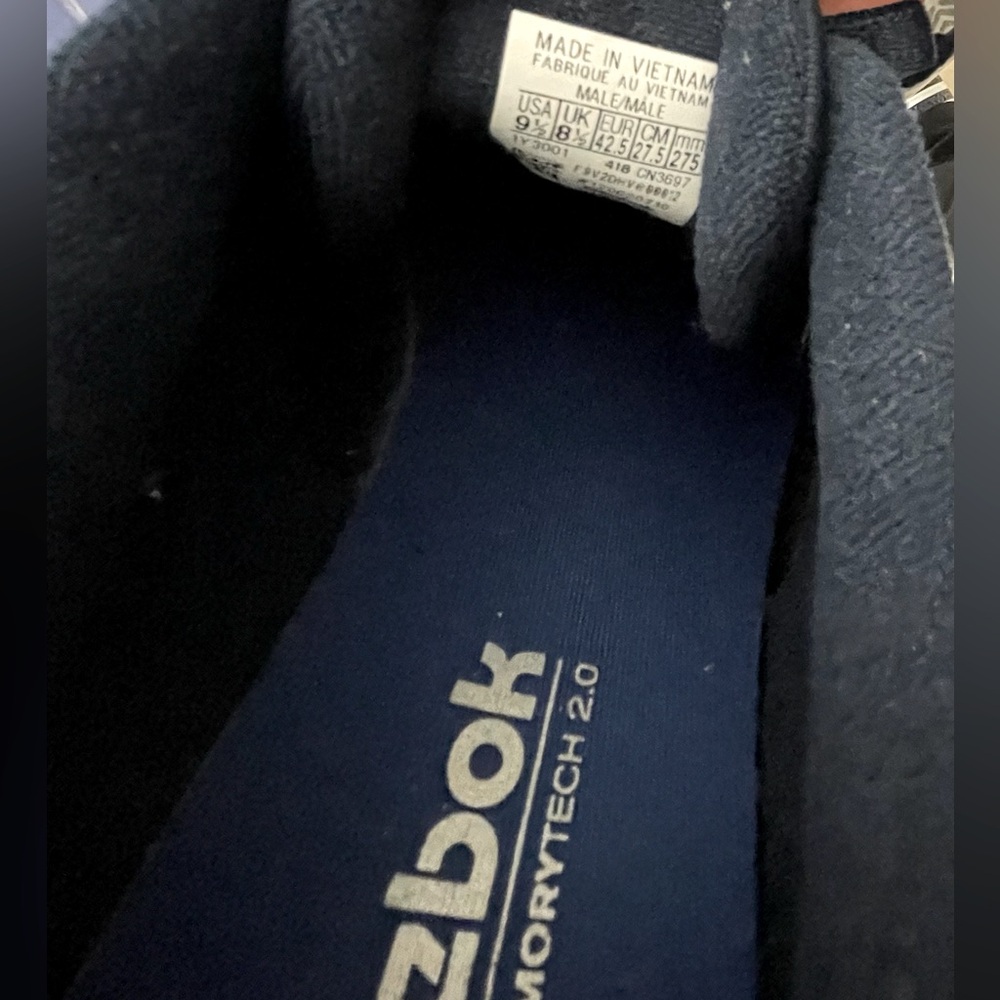 Mens Reebok Shoes - Picture 7 of 10